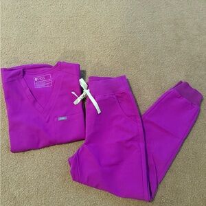 Figs Purple Jolt High Waisted Zamora and Catarina Scrub Top